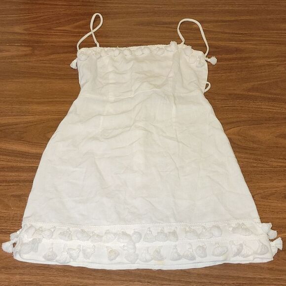 Princess Polly Dresses & Skirts - Princess Polly White Dress sz 2
